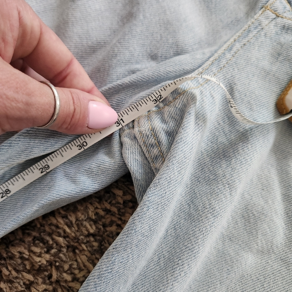 Free People We The Free Tinsley Baggy Ripped Boyfriend Jeans - Light Wash - Picture 14 of 14